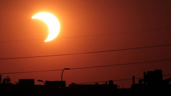 Solar Eclipse - How to View the Solar Eclipse Safetly