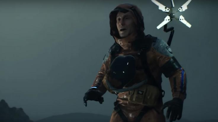 Los trajes de los personajes de Death Stranding tienen tecnología de reconocimiento